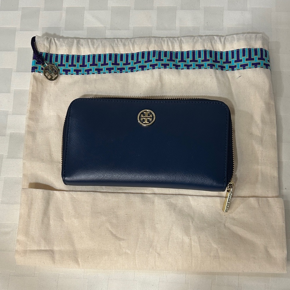 Tory Burch Navy Leather Wallet with Dusty